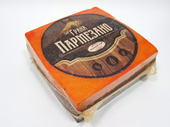 Сыр "Грана Пармезано" 40 % жирн ( МОЛОЧНЫЙ МИР )